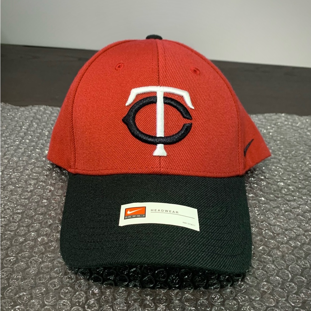 Nike Team Minnesota Twins MLB Strapback Wool Cap Hat RARE One Size Adjustable